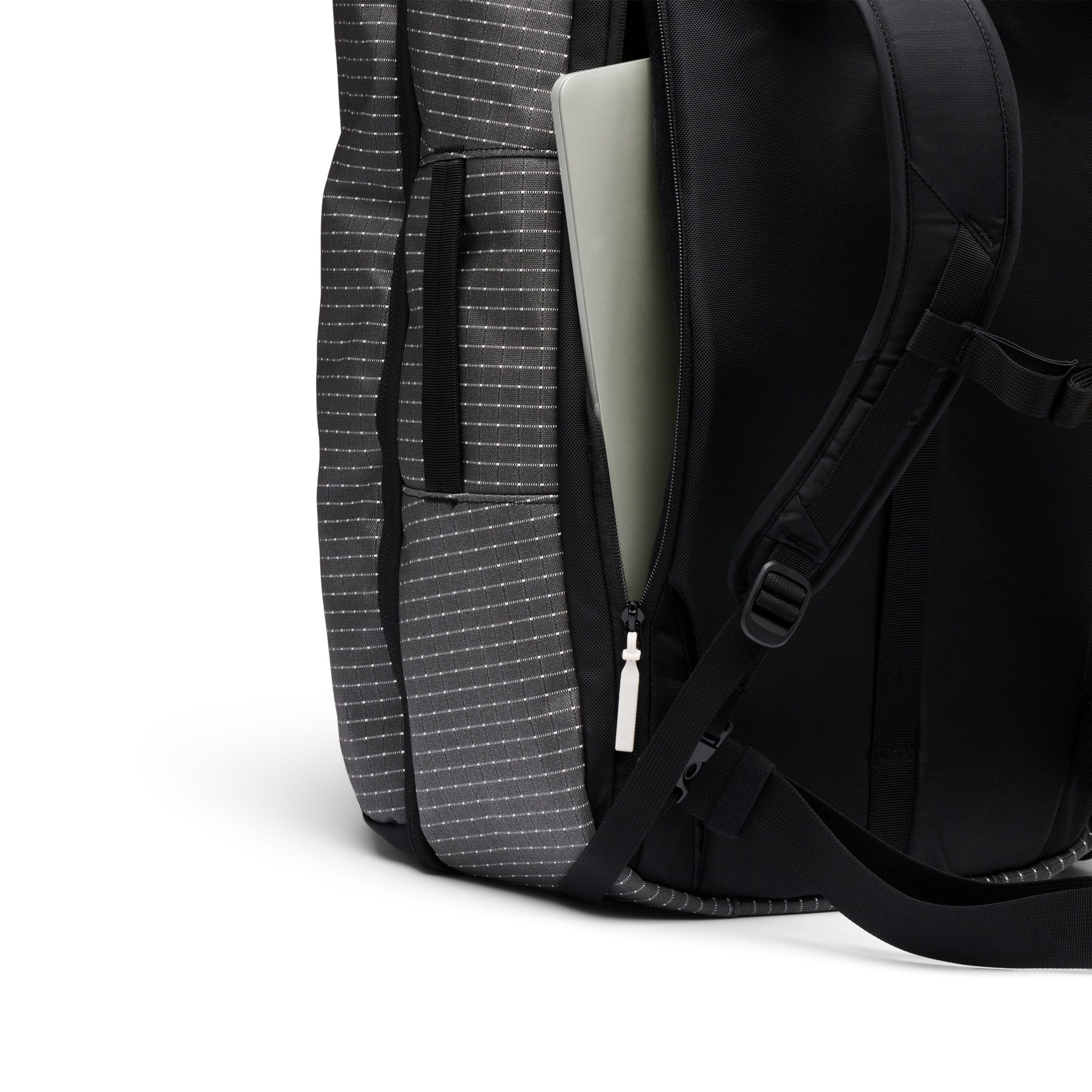 Stonehauler 40 L Travel Pack - Image 14