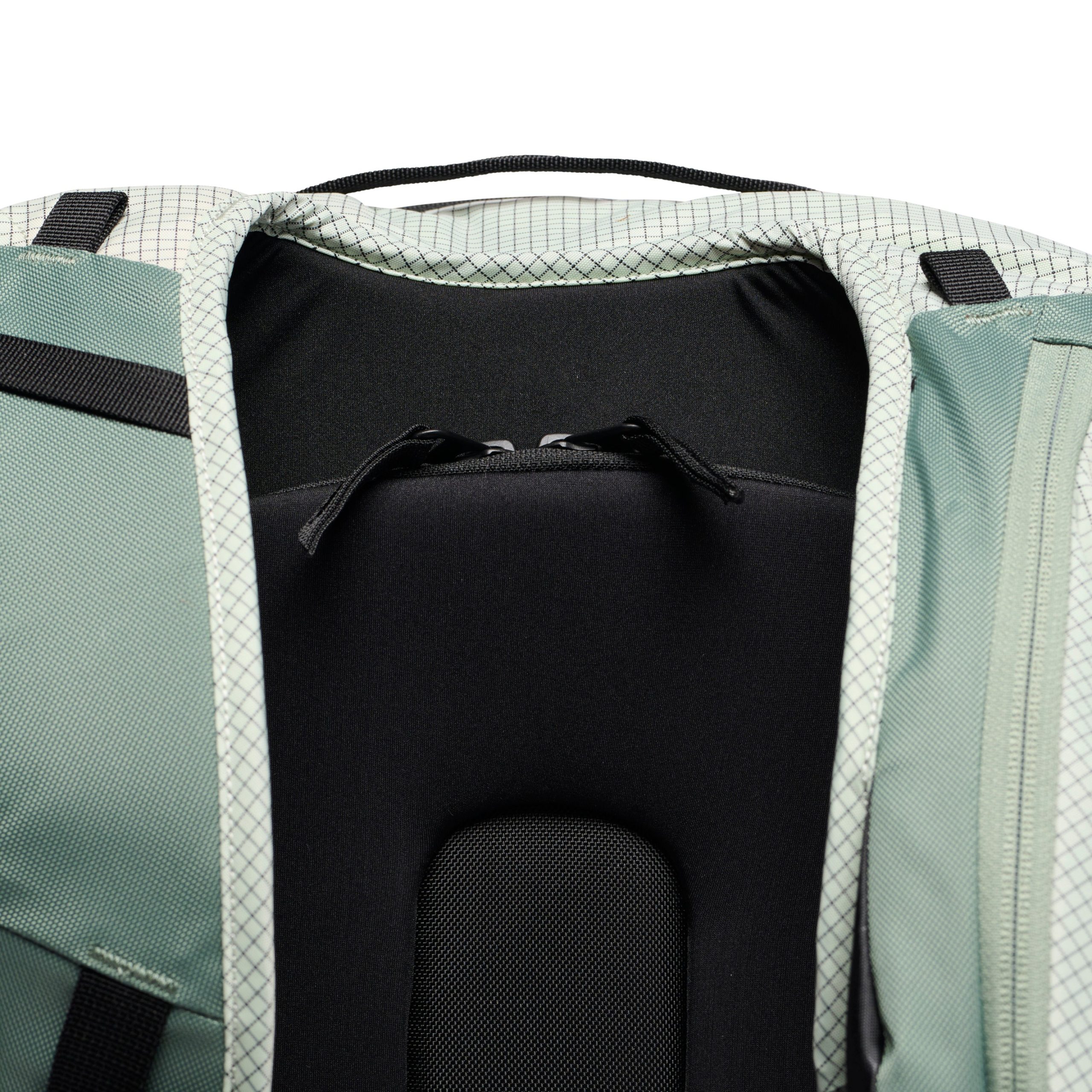 Dawn Patrol 25 Backpack - Image 16