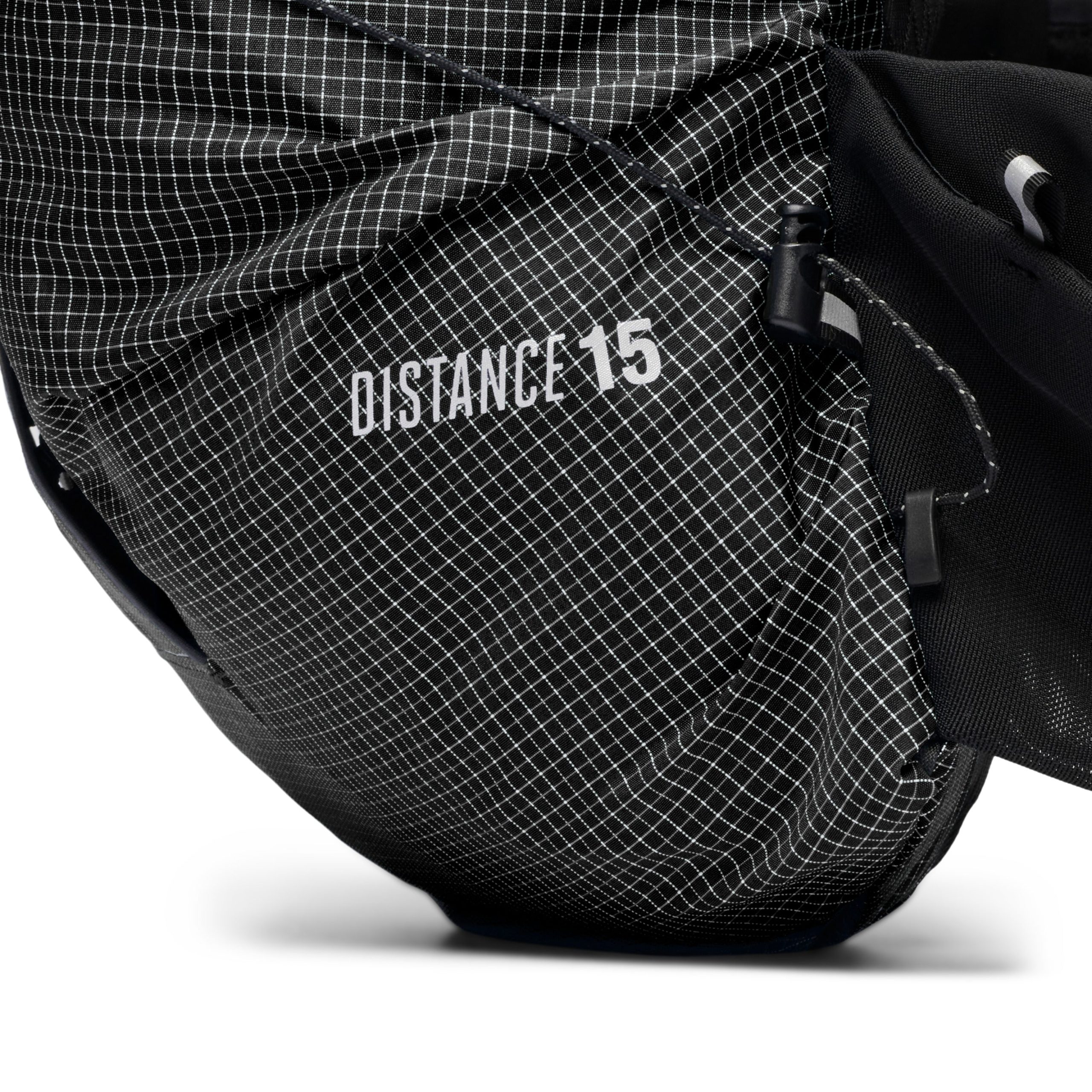 Women's Distance 15 Backpack - Image 3