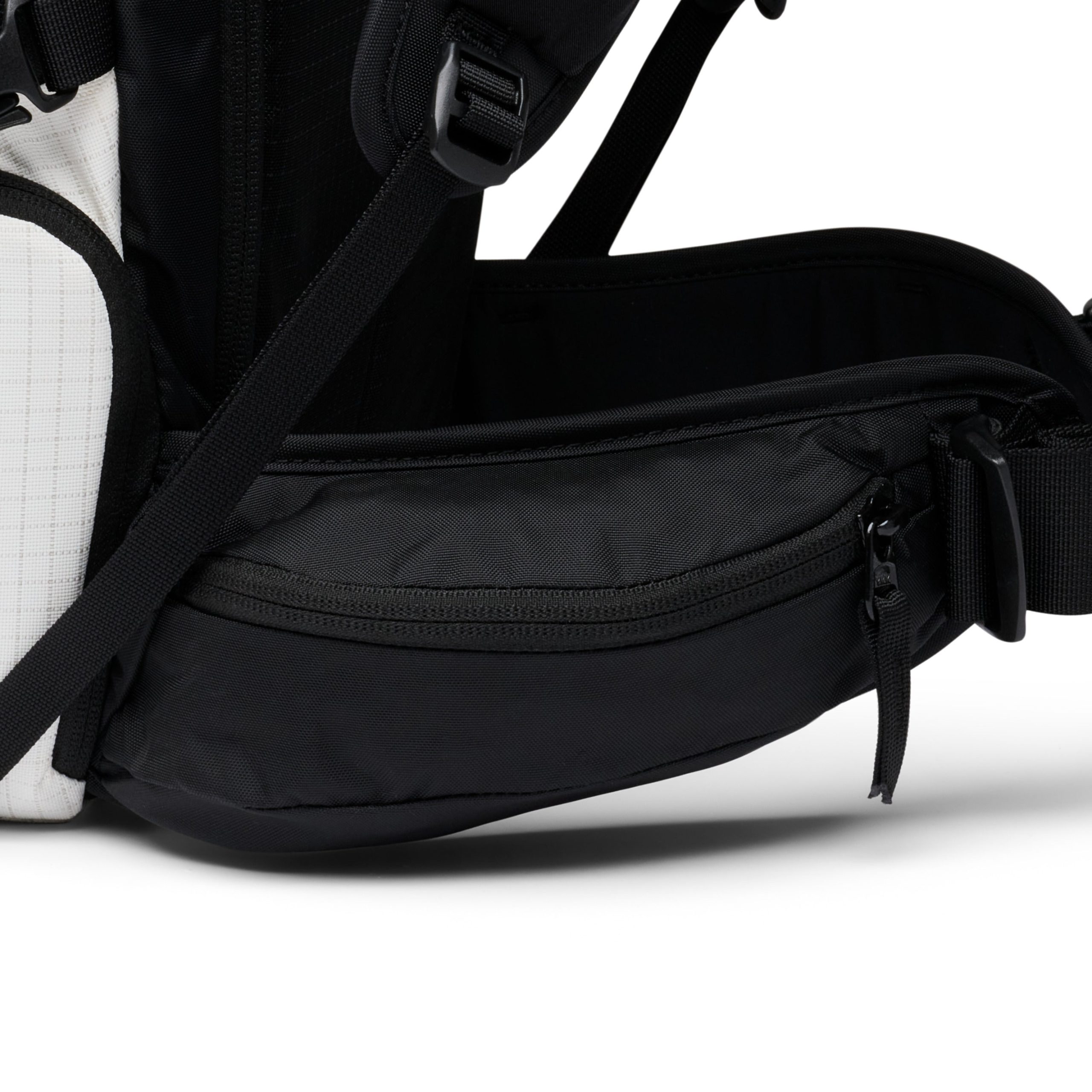 Helio 38 Backpack - Image 13